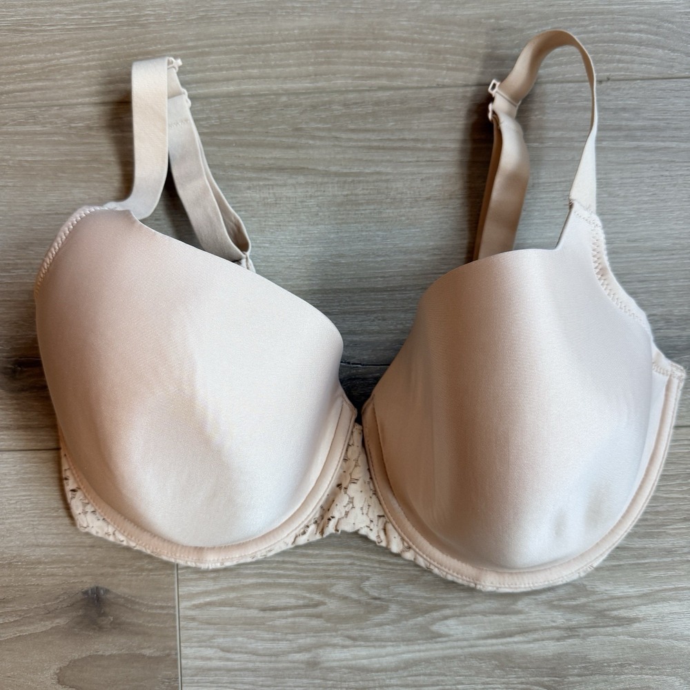 Chantelle‎ Group Bra 34 DDDD Underwire Lined with Lace Accent Beige